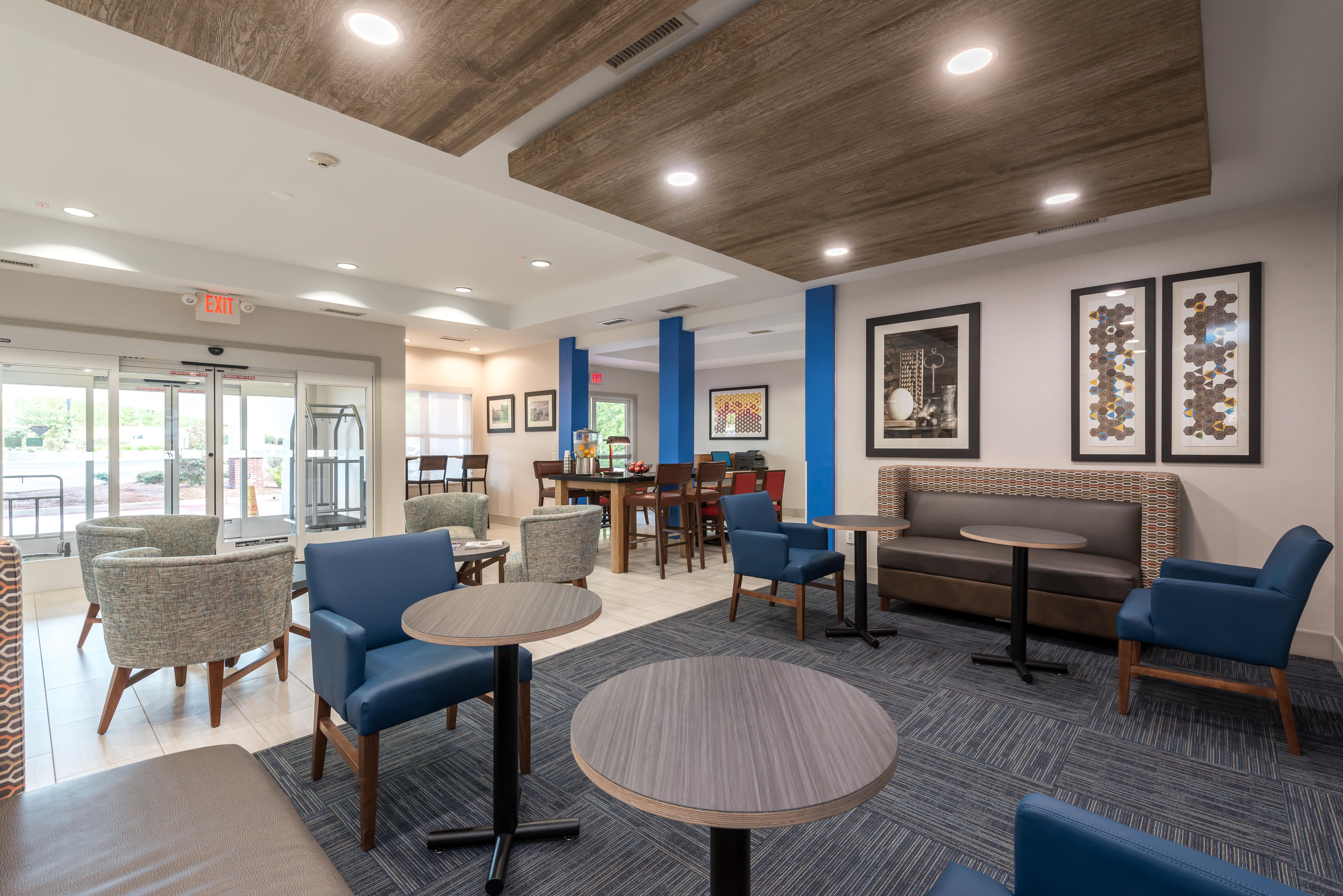 Holiday Inn Express Hotel & Suites Lagrange I-85 By Ihg LaGrange Exterior foto
