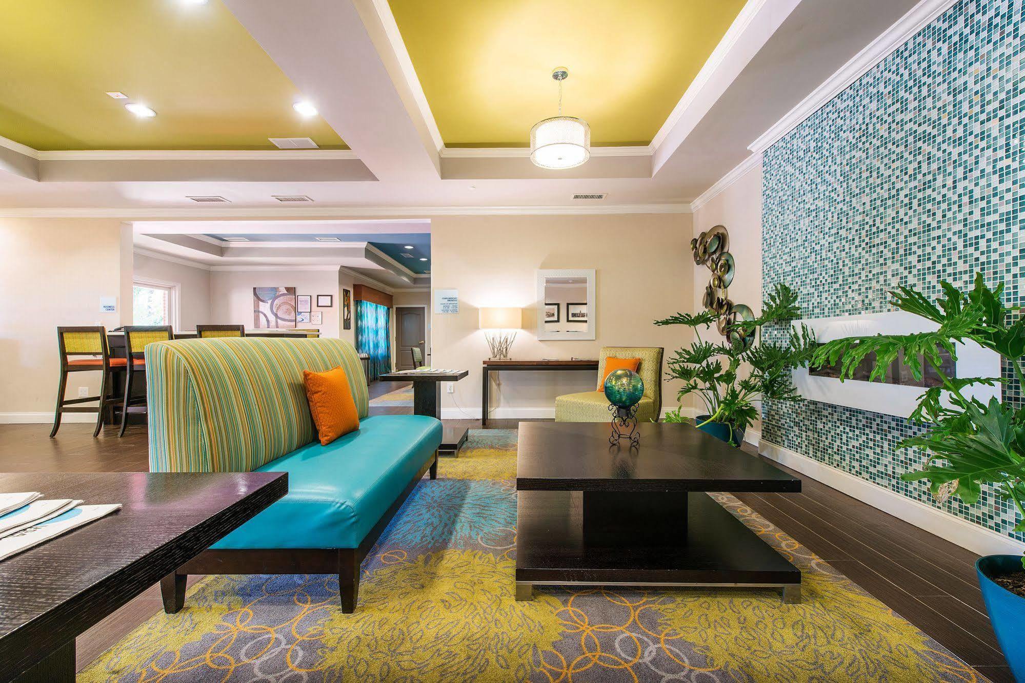 Holiday Inn Express Hotel & Suites Lagrange I-85 By Ihg LaGrange Exterior foto
