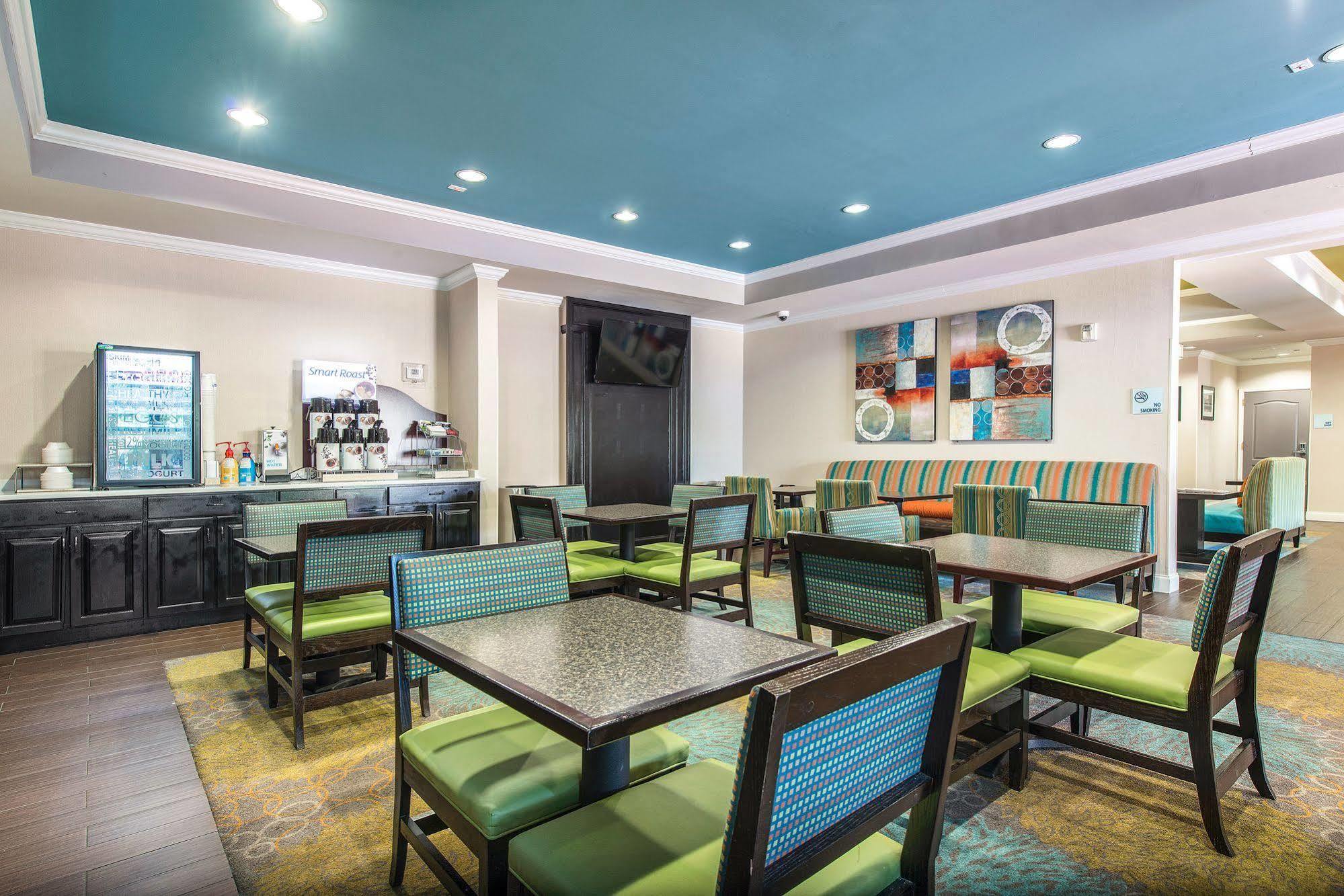 Holiday Inn Express Hotel & Suites Lagrange I-85 By Ihg LaGrange Exterior foto